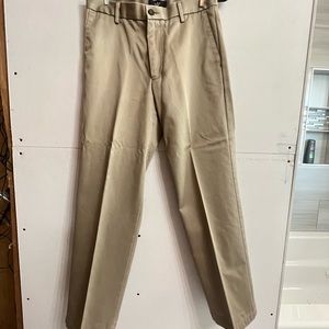 Stretch fit men’s khakis.. 28X30